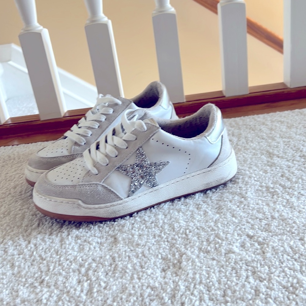 Steve Madden Sneakers